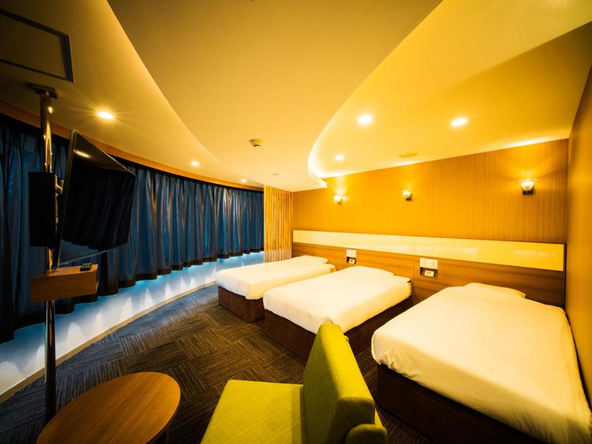 Super Ikebukuro-eki Kitaguchi 3*
