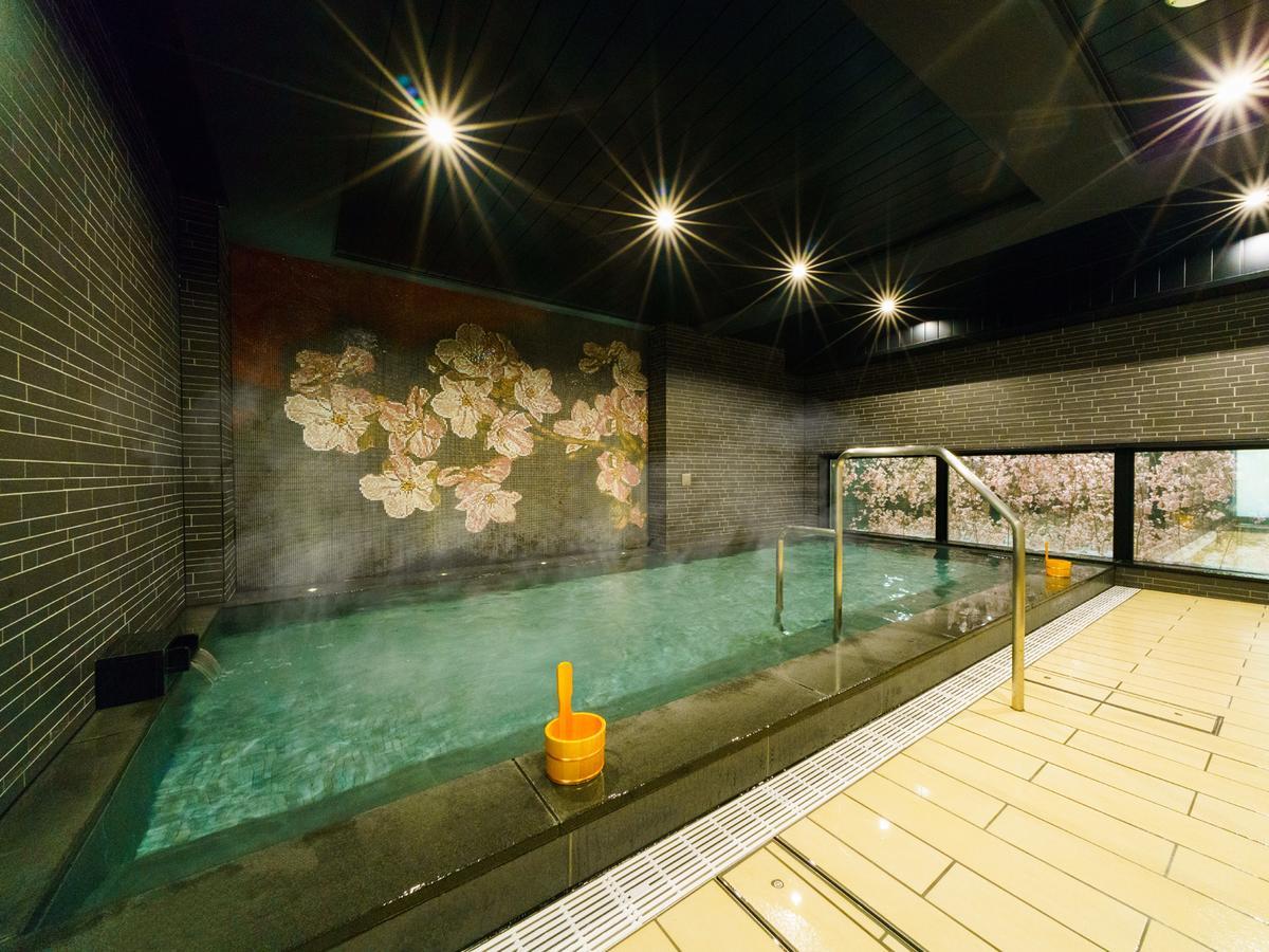 Super Ikebukuro-eki Kitaguchi 3* Tokio